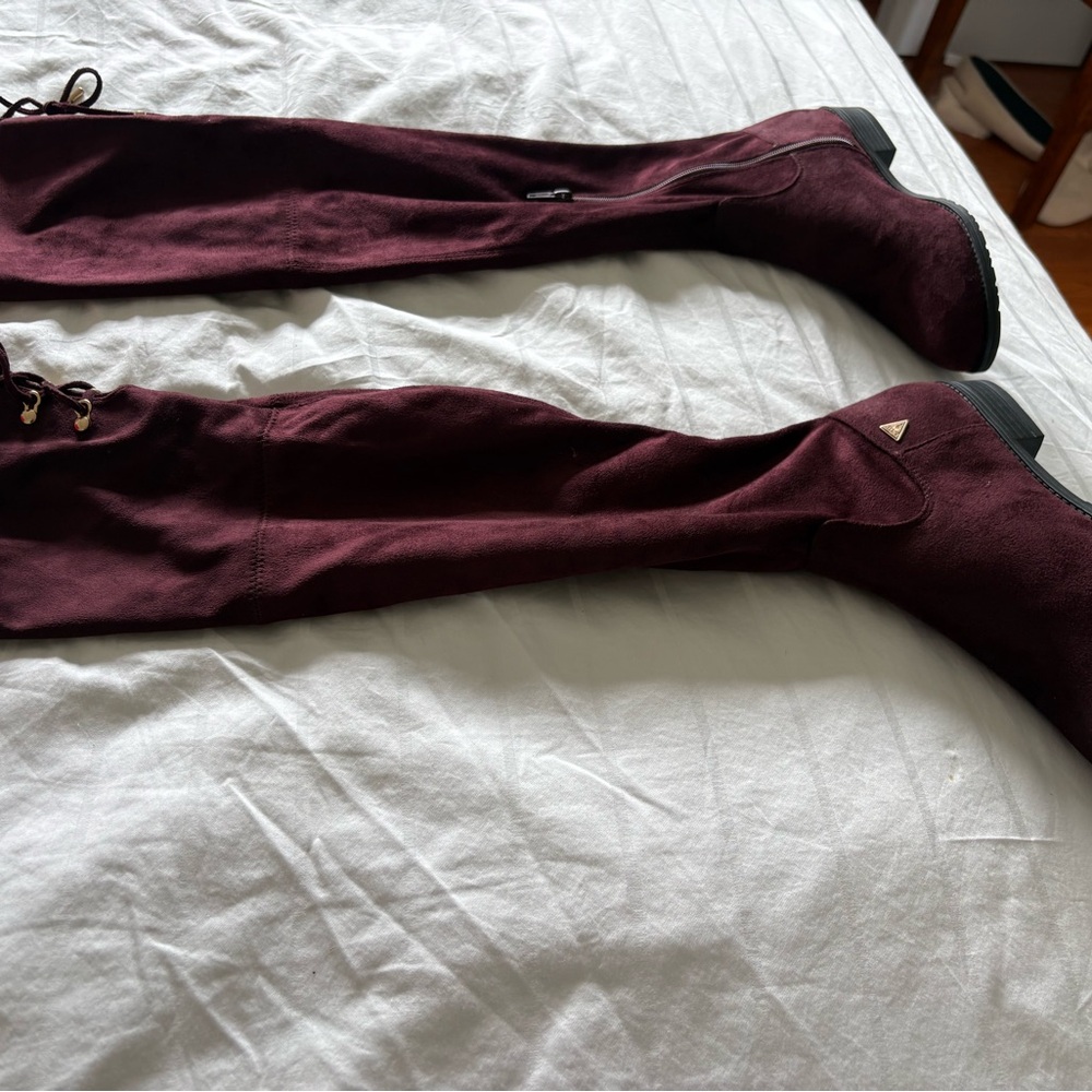 GUESS Over-the-Knee Lace-Up Boots in Burgundy- size 7M - Picture 8 of 9